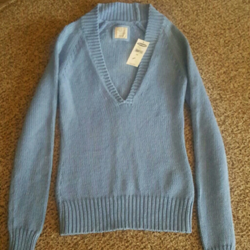 Old Navy sweater